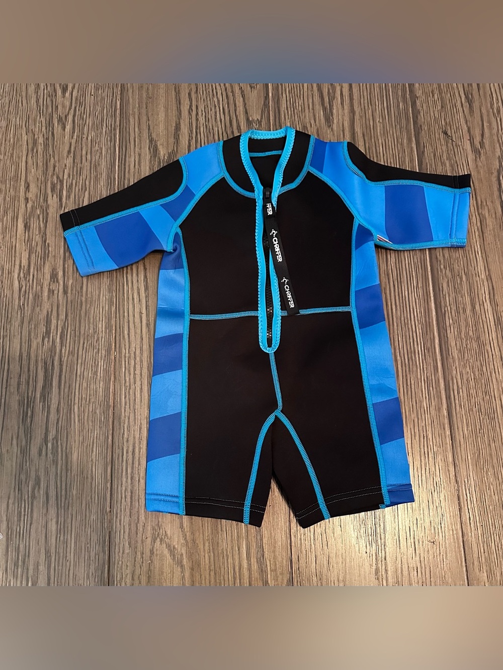 Cartier Kids Short Sleeve Rashguard Suit in Black and Blue